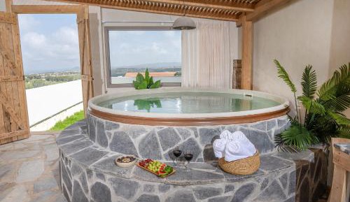 Studio with Spa Bath