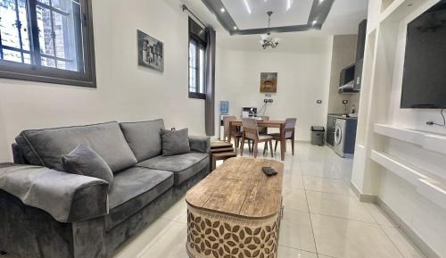 Superior One-Bedroom Apartment