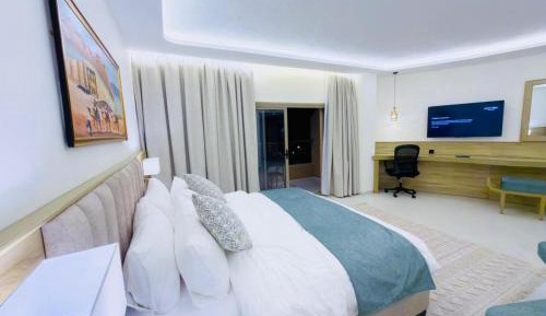King Suite with Balcony