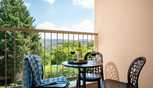 Classic Suite with Balcony