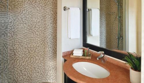 Two-Bedroom King/Twin Residence