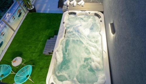 Four-Bedroom Penthouse Apartment