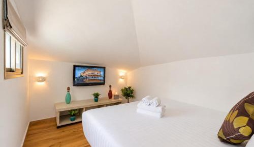 Economy Single Room with Balcony