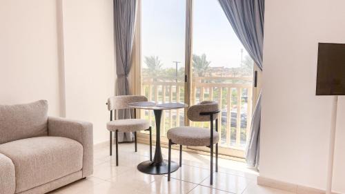 Studio Apartment with King Bed