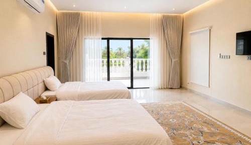 Queen Room with Balcony