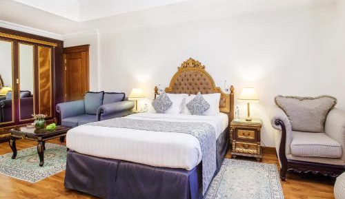 Executive One-Bedroom Suite, 25% off F&B