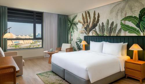Deluxe Room - Theme Park Access