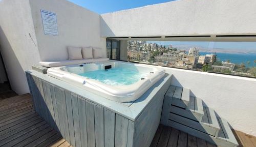 King Suite with Spa Bath