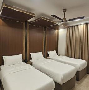 Triple Room with Private Bathroom