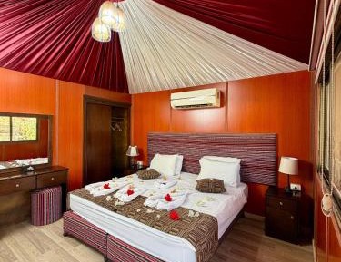 Deluxe Double or Twin Tent