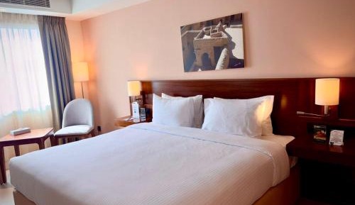 Standard Room - 1 King Bed