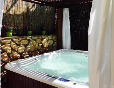 King Room with Spa Bath