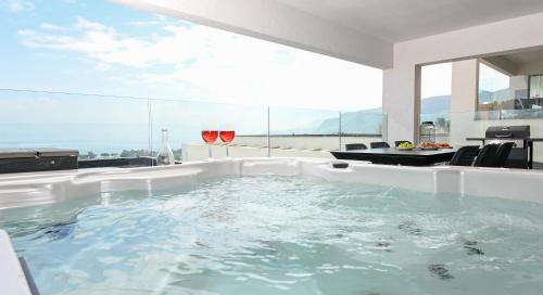 King Suite with Spa Bath