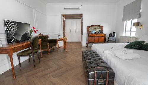 Penthouse Suite