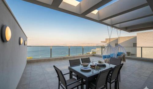 Four-Bedroom Penthouse Apartment