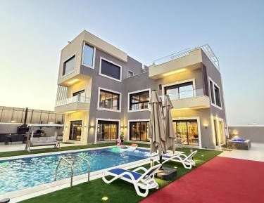 Deluxe Villa