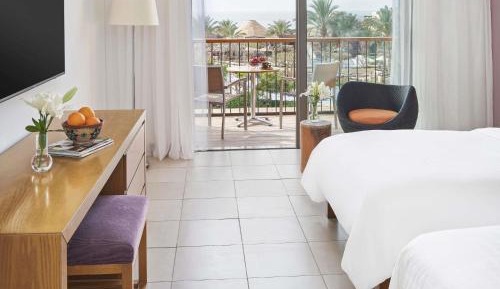 Superior Twin Room with Seaview