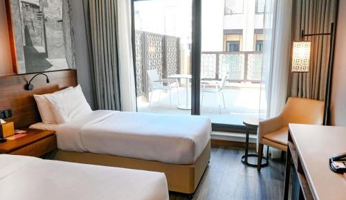 Superior Twin Room