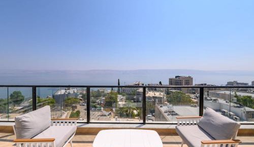 Four-Bedroom Penthouse Apartment