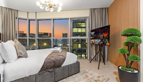 Four-Bedroom Deluxe Apartment