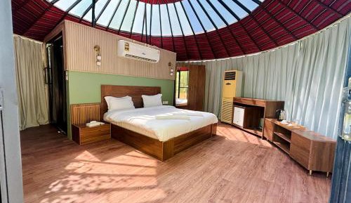 King Room with Garden View