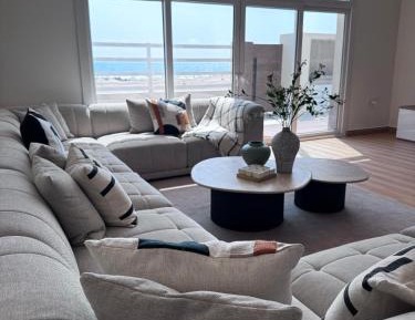 Villa - Beach Front