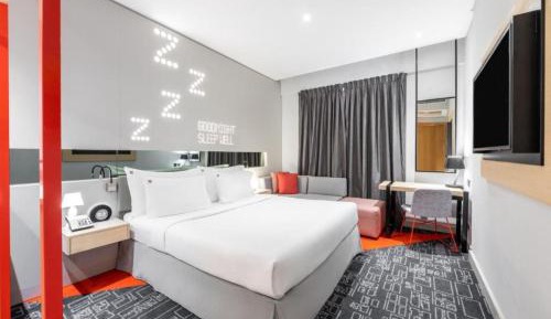 Urban King Room