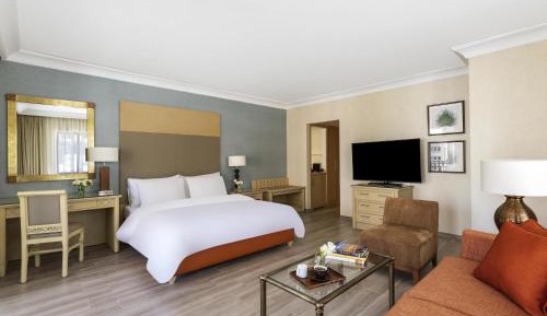 Junior King Suite