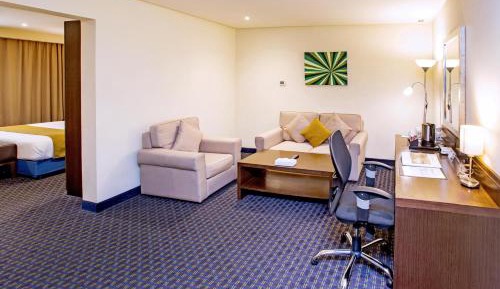 Business King Suite with City View