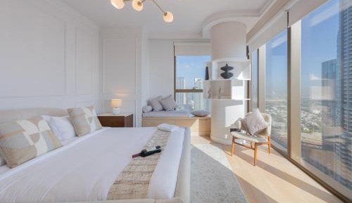 Three-Bedroom Apartment with City view