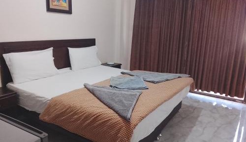 Double Room (1 - 2 Adults)