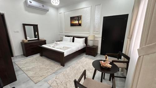 King Room with Mountain View