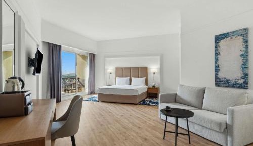 Premium Room with Garden View