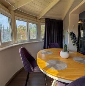 Apartment with Garden View