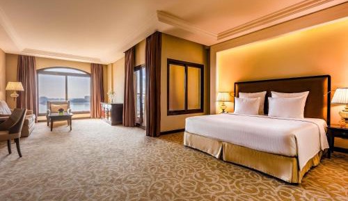 Junior King Suite