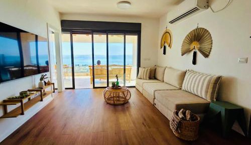Two-Bedroom Apartment with Balcony and Sea View