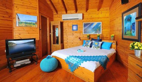 Three-Bedroom Vacation Home 