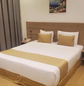 Standard King Room