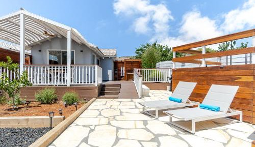 King Room with Pool View