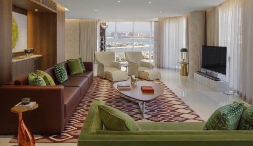 Two-Bedroom Luxury Royal Suite with Private Jacuzzi and Experience Shower – Free In-Room Breakfast & VIP Parking