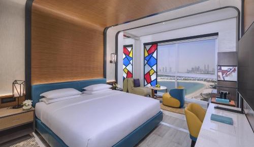 King Room with Shoreline View – 20% off Food and Beverage (Summer 2026), Palm Jumeirah Mall Access