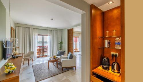 Sifawy Deluxe Suite