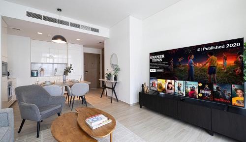 One-Bedroom Apartment with Balcony