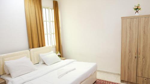 Family Two-Bedroom Apartment with View