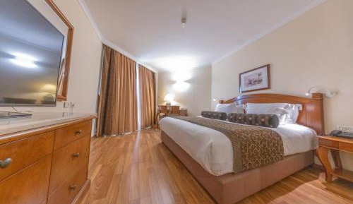 Standard Twin Room with City View - Accessible