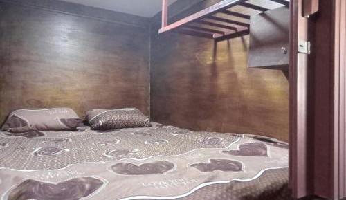Japanese-Style Room