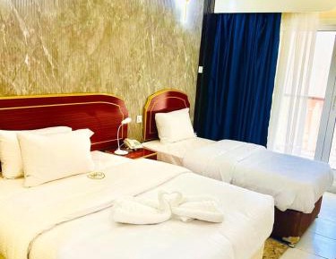Deluxe Double Room (2 Adults + 1 Child)