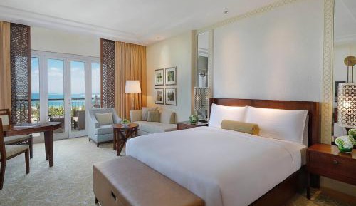 Club Ocean Room, 1 King Bed, Club Lounge Access with 5 Culinary Presentations Including Breakfast and Free Flowing Beverages