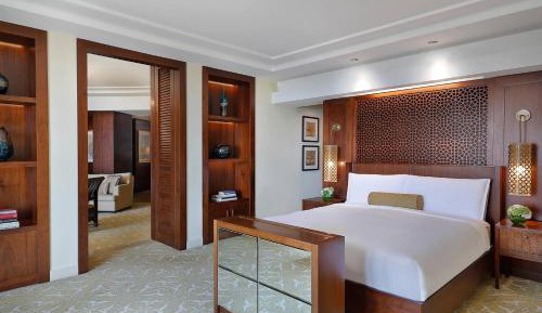 Ocean Club One Bedroom Suite, 1 King Bed, Club Lounge Access with 5 Culinary Presentations Including Breakfast and Free Flowing Beverages