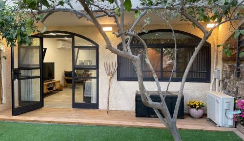 One-Bedroom House